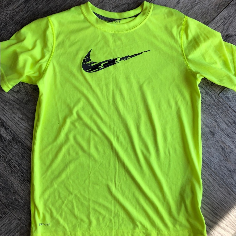 Nike drift workout tee